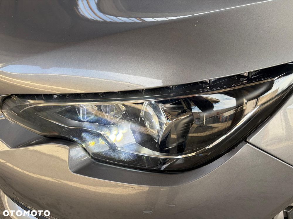 Peugeot 308 BlueHDi FAP 130 EAT8 Stop & Start GT Pack - 9