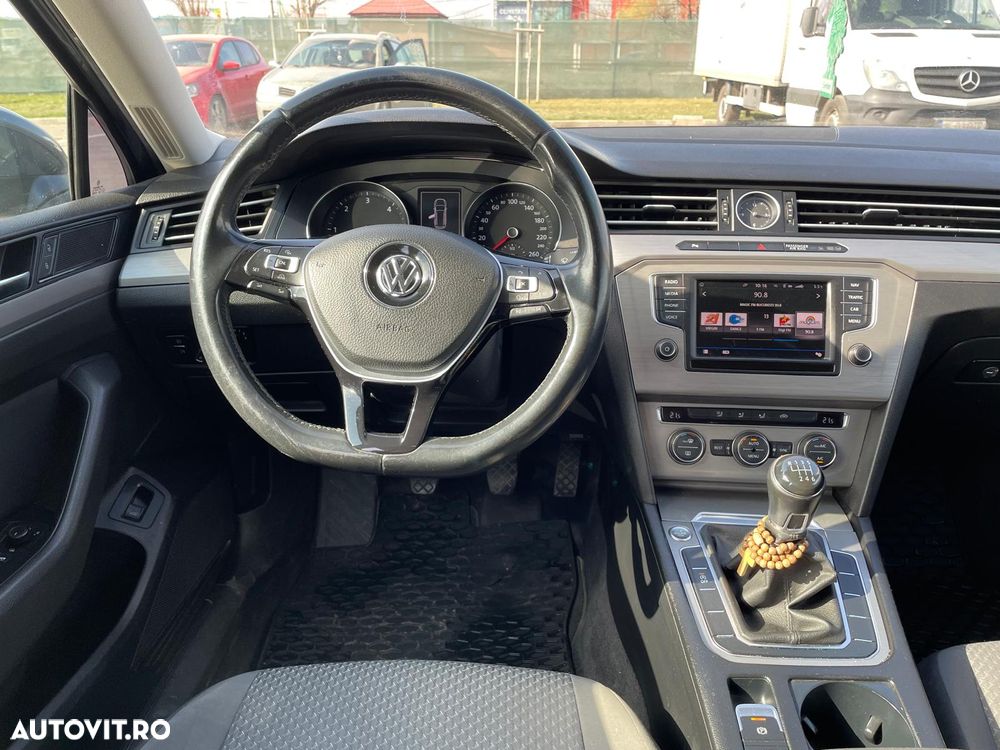 Volkswagen Passat - 20