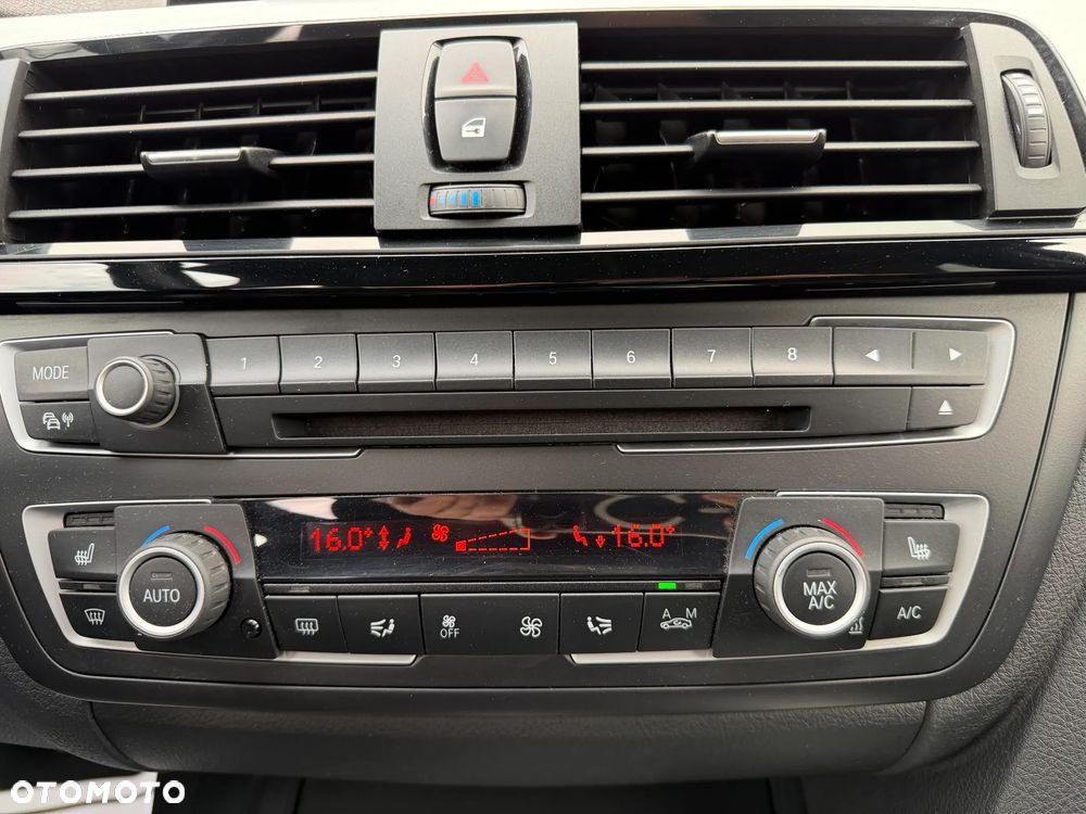 BMW Seria 3 318d M Sport EU6 - 15
