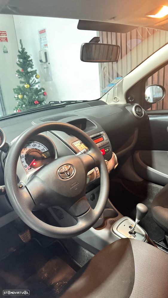 Toyota Aygo 1.0 Sport Pack MM - 2