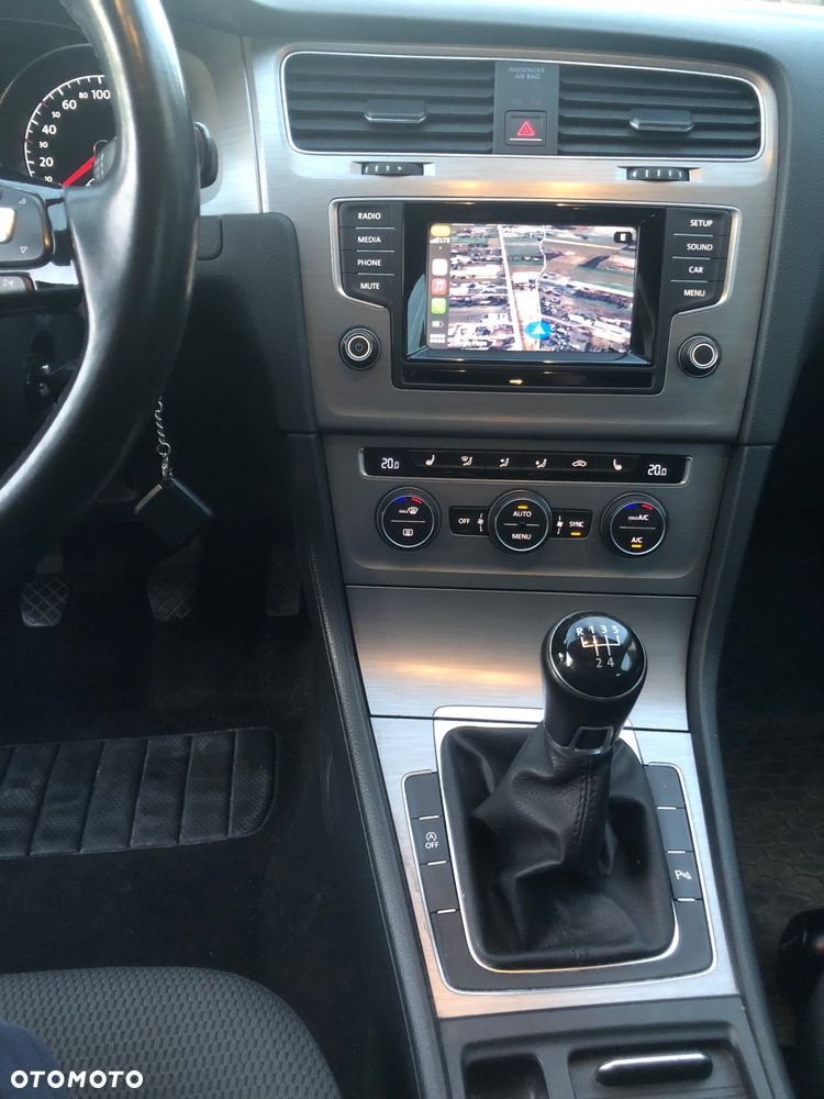 Volkswagen Golf 1.6 TDI Comfortline - 9