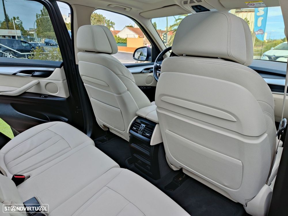 BMW X5 25 d sDrive Comfort 7L - 29