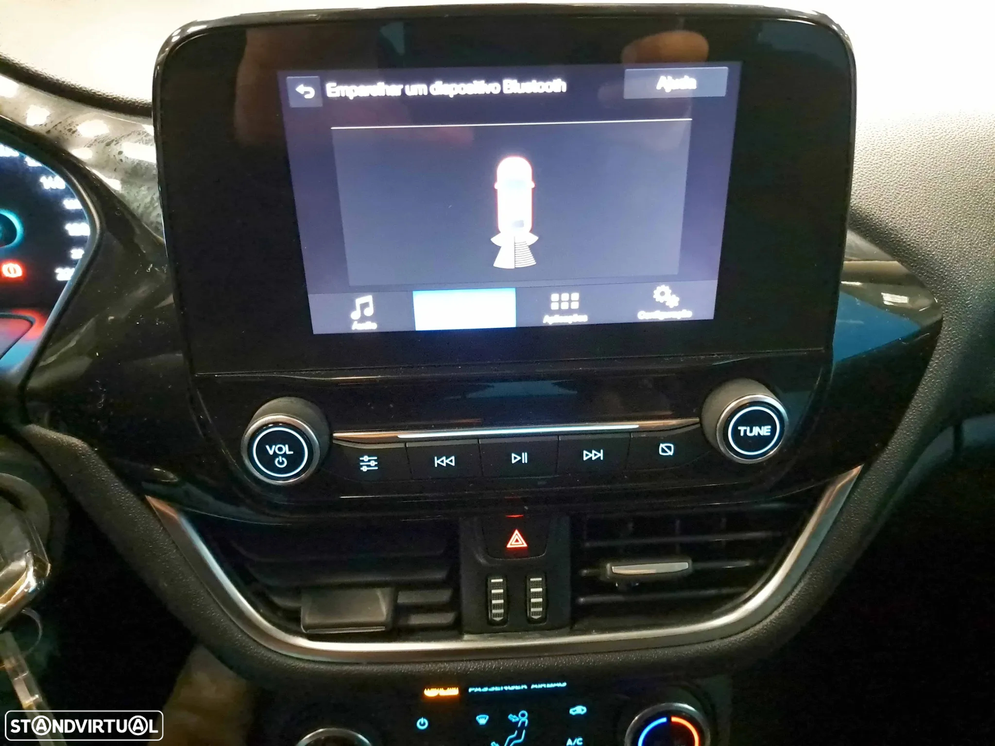 Ford Fiesta 1.1 Ti-VCT Business - 21