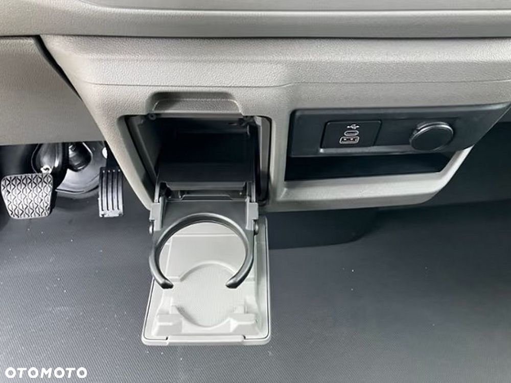 Volkswagen Transporter - 27