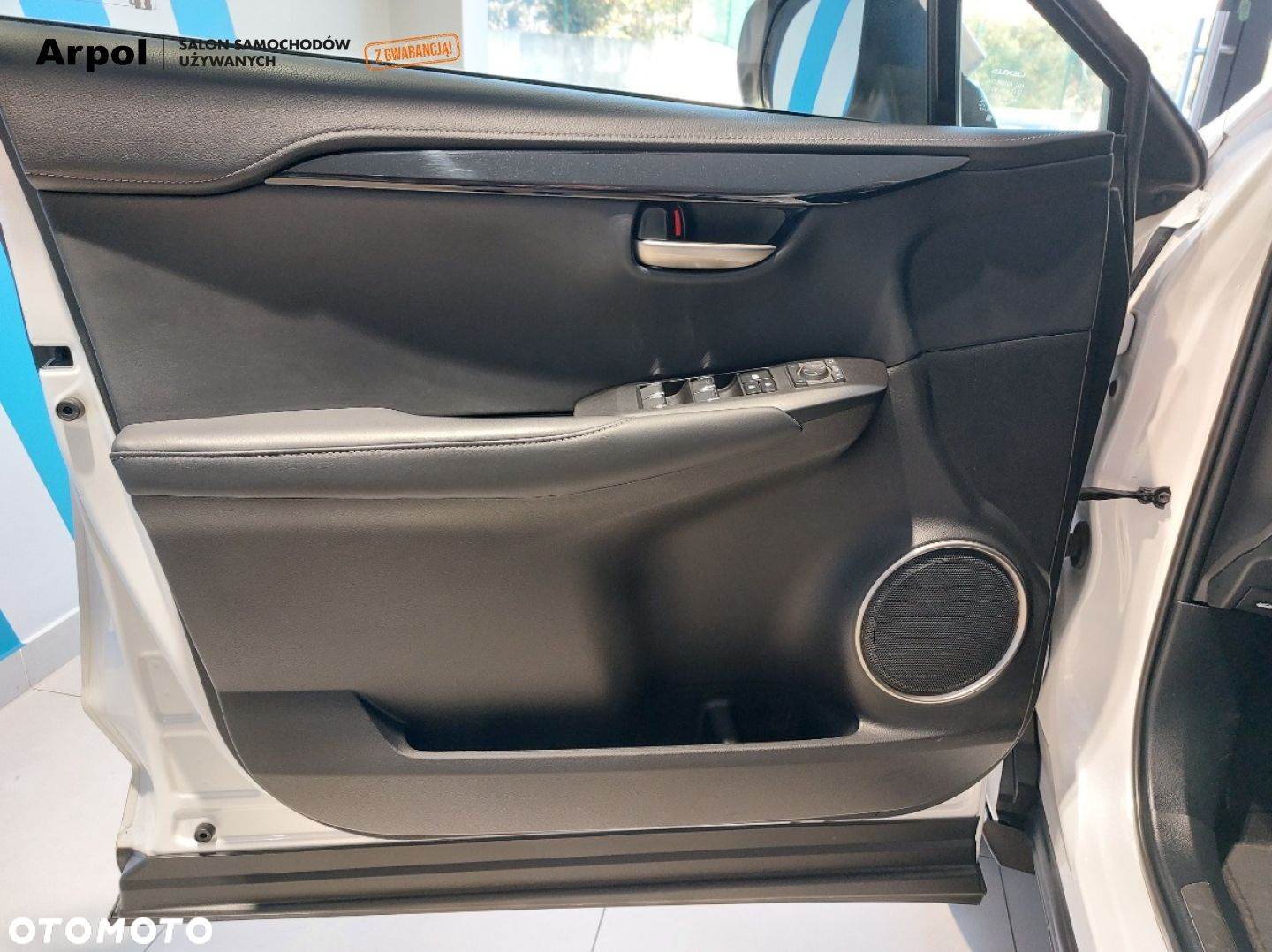 Lexus NX 300h Elegance AWD - 9