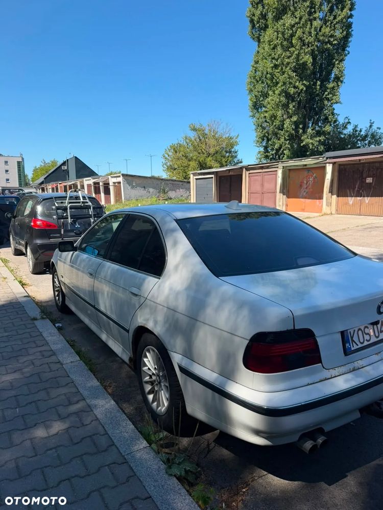 BMW Seria 5 - 12