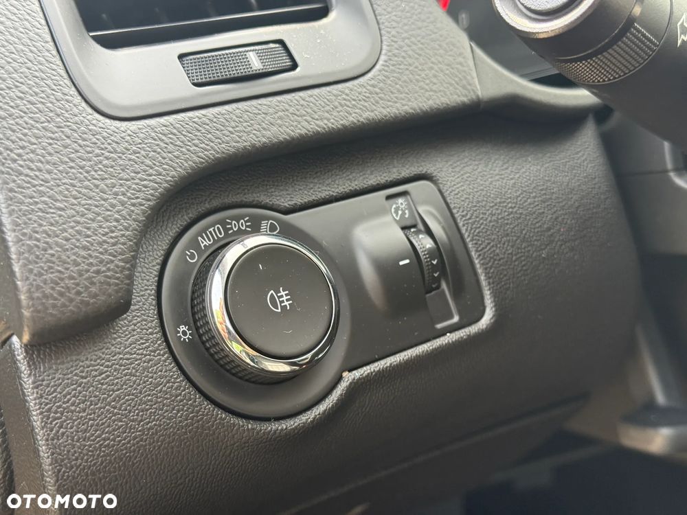 Opel Insignia 2.0 CDTI automatik Sport - 16