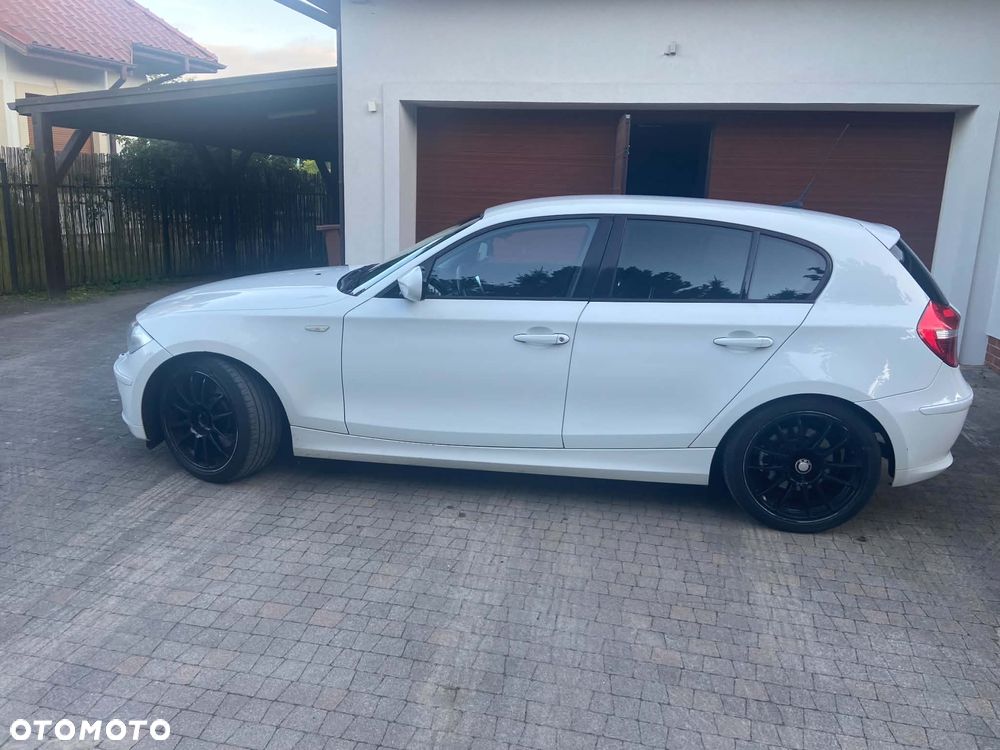 BMW Seria 1 123d - 2