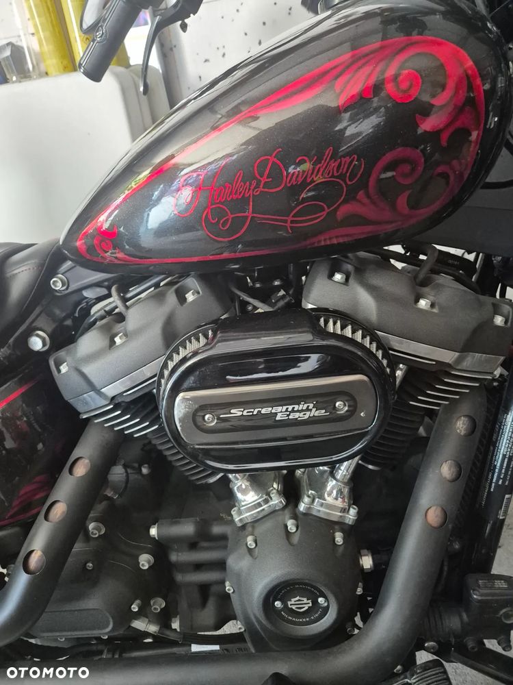 Harley-Davidson Softail Street Bob - 9