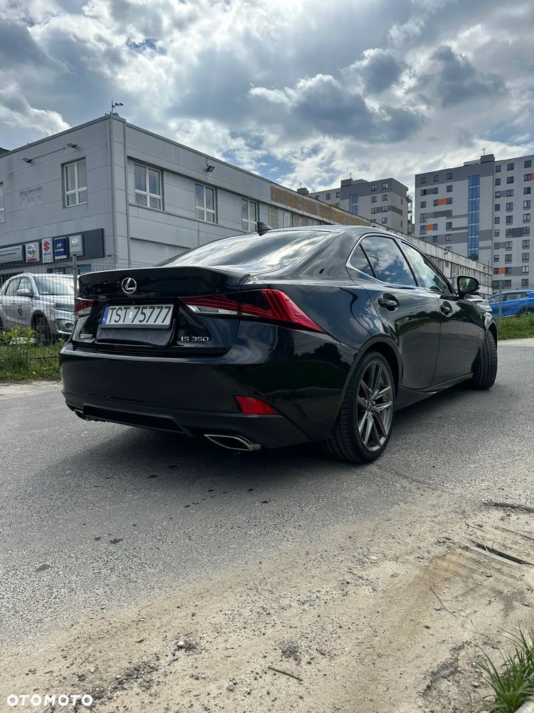Lexus IS - 4