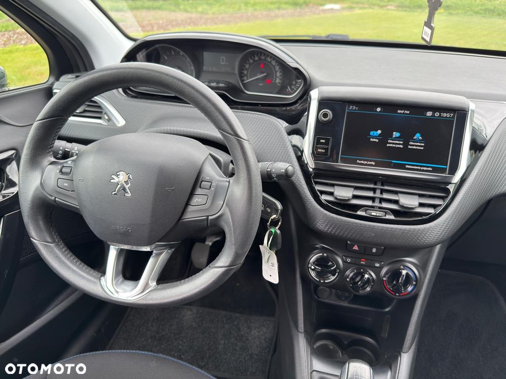 Peugeot 208 PureTech 82 Start & Stop Style - 22