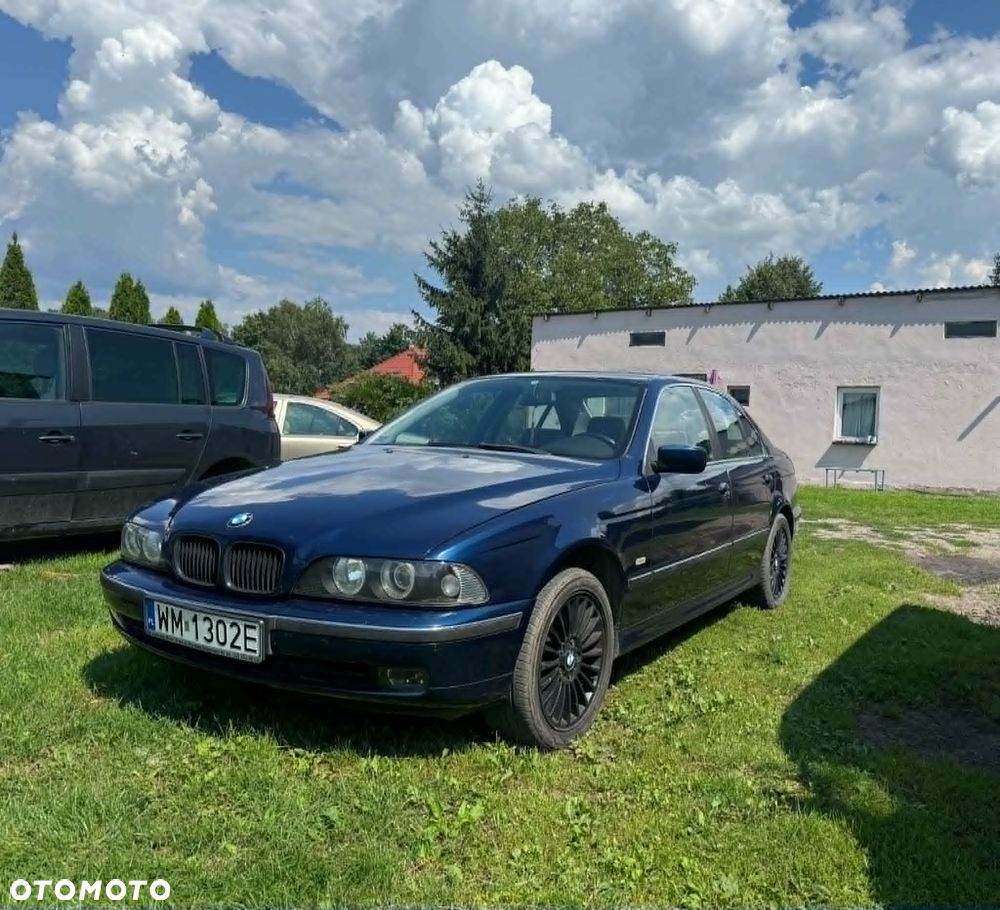 BMW Seria 5 520i - 4