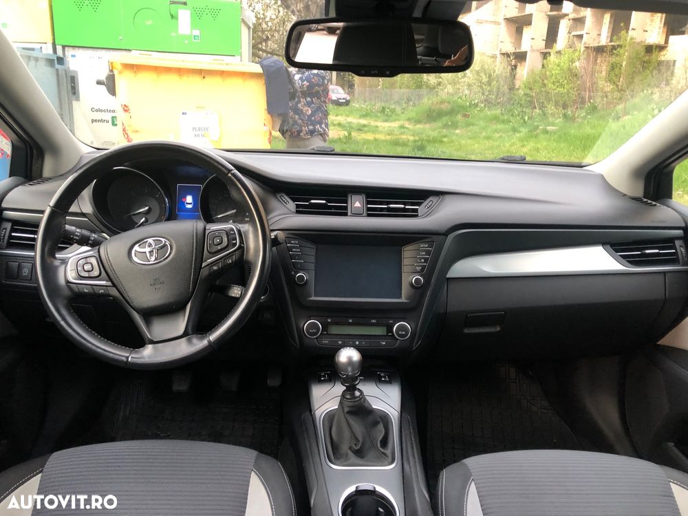 Toyota Avensis Touring Sports 1.6 D-4D Edition S+ - 7