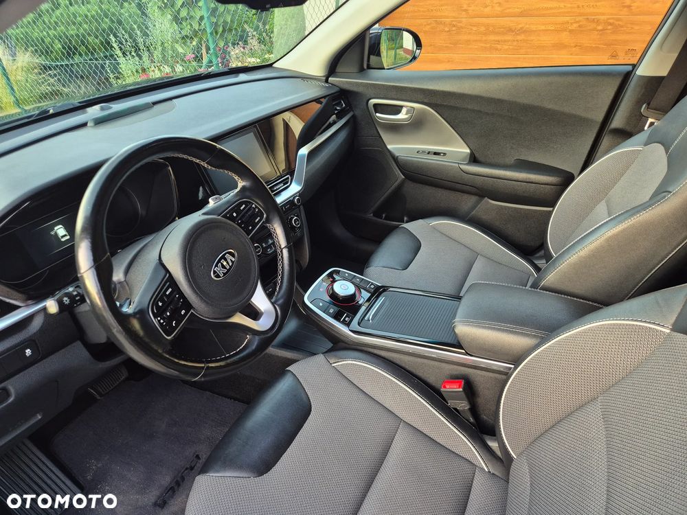 Kia Niro 64kWh L - 18