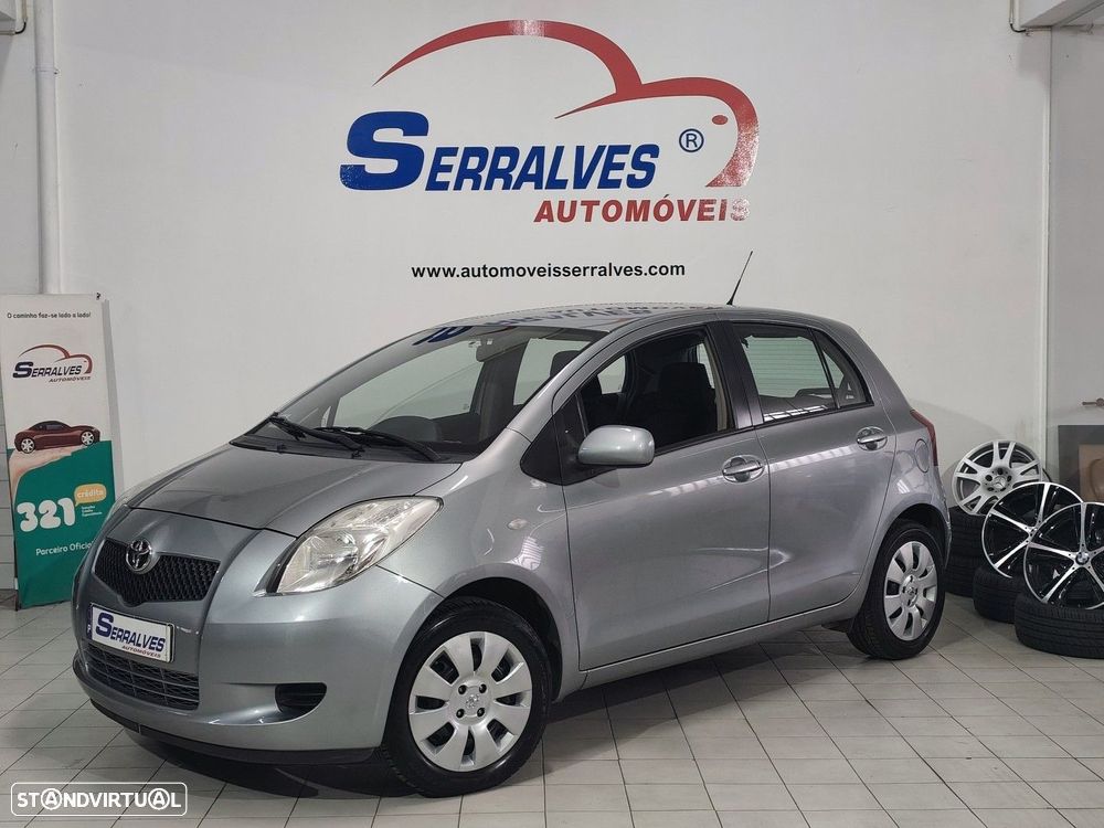 Toyota Yaris 1.0 VVT-i AC Manual - 3