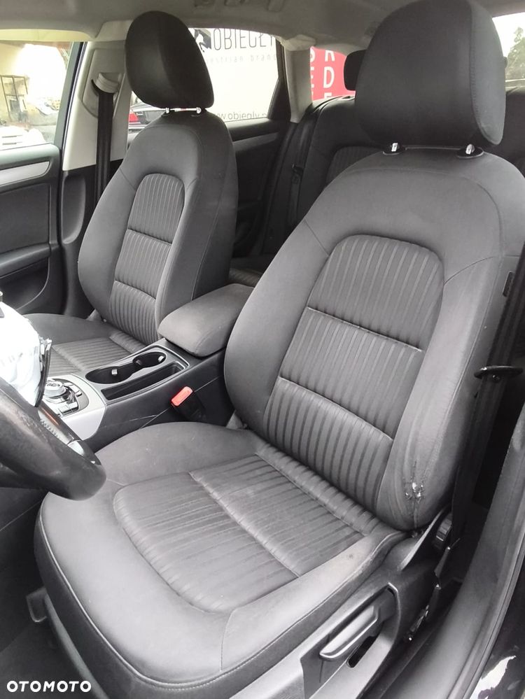 Audi A4 Avant 2.0 TDI DPF Ambiente - 14