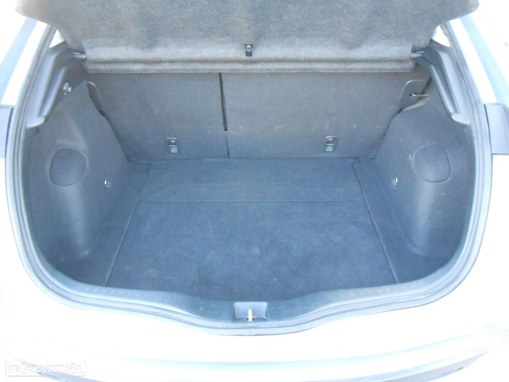 Honda Civic 1.4 Sport - 21