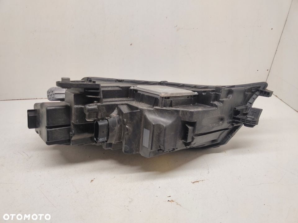 SKODA OCTAVIA III LIFT LAMPA PRAWY PRZÓD FULL LED - 5