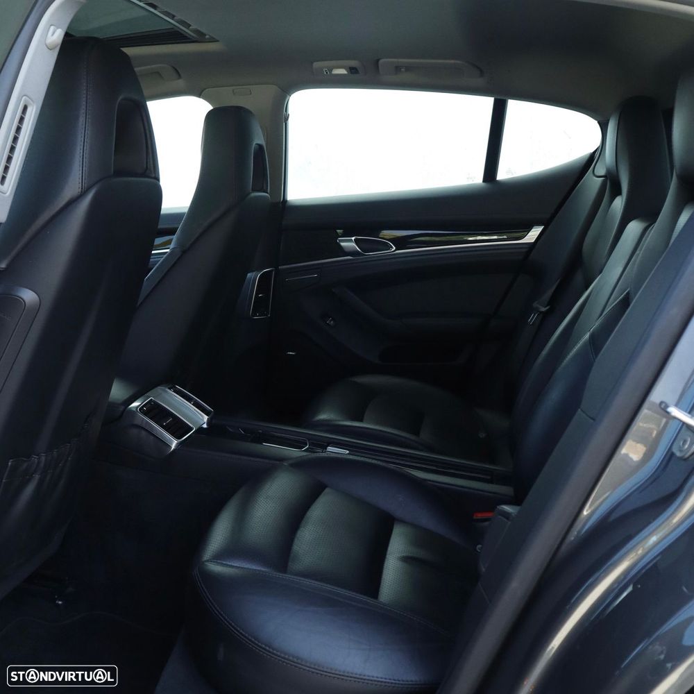 Porsche Panamera 3.0 V6 - 23