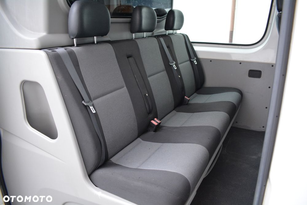 Volkswagen CRAFTER 35 2.0 TDI - 25