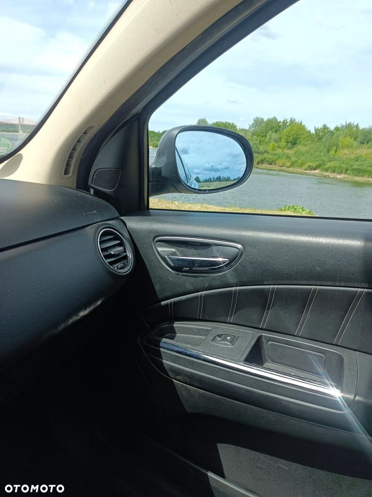 Lancia Delta 1.4 T-Jet 16v Oro - 18