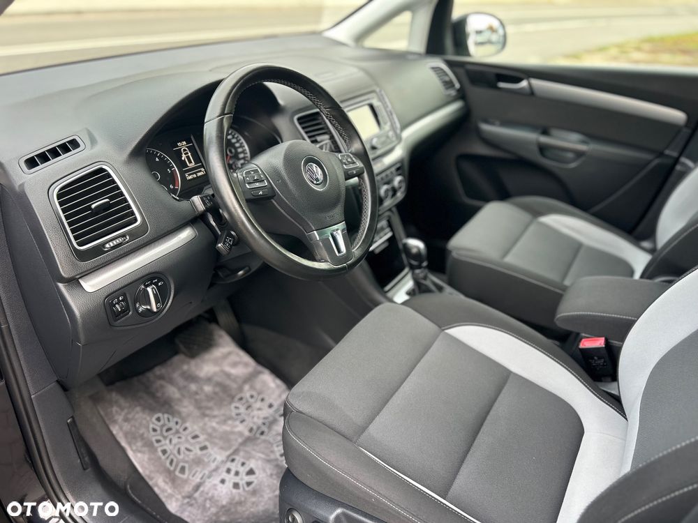 Volkswagen Sharan - 9