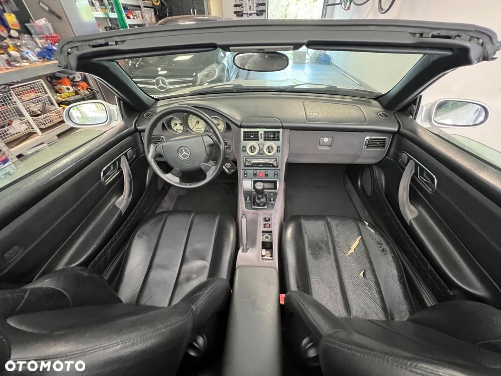 Mercedes-Benz SLK 200 - 8