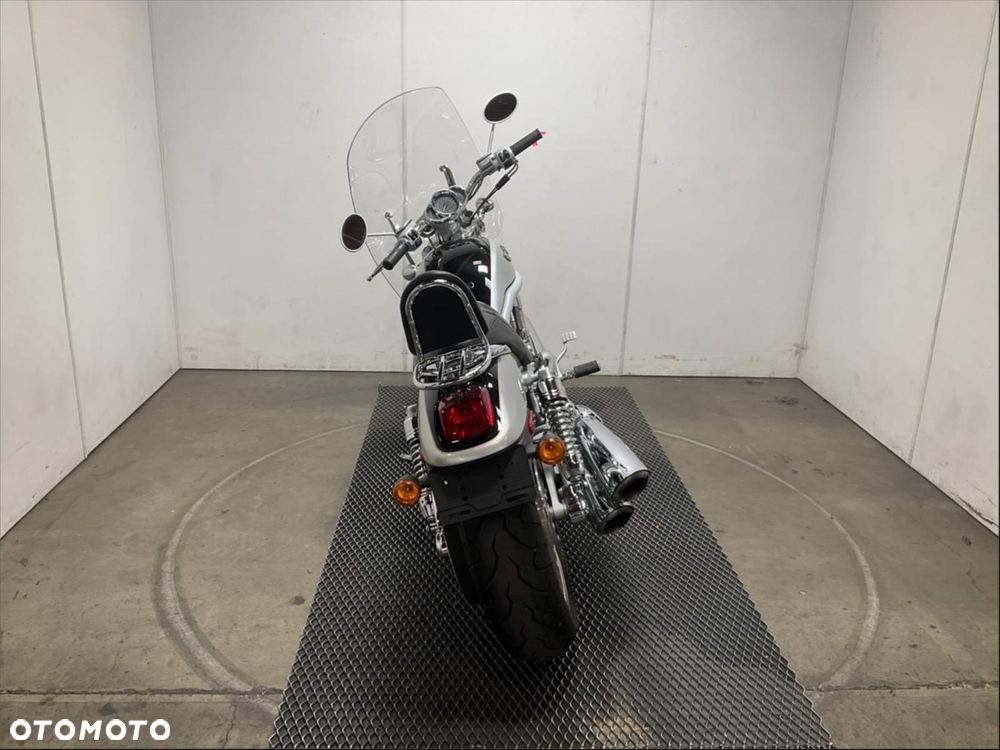 Harley-Davidson Softail V-Rod - 4