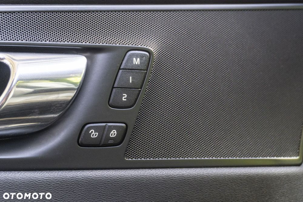 Volvo XC 60 - 13