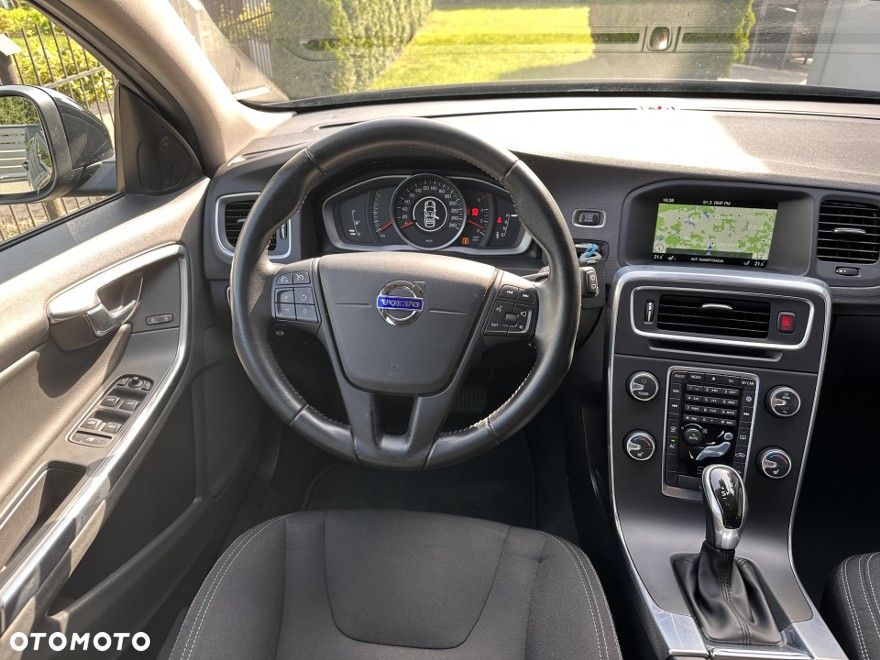 Volvo V60 D3 Drive-E Kinetic - 3