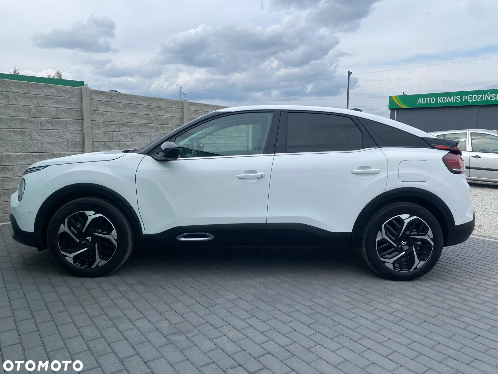 Citroën C4 PureTech 130 Stop&Start EAT8 SHINE - 22