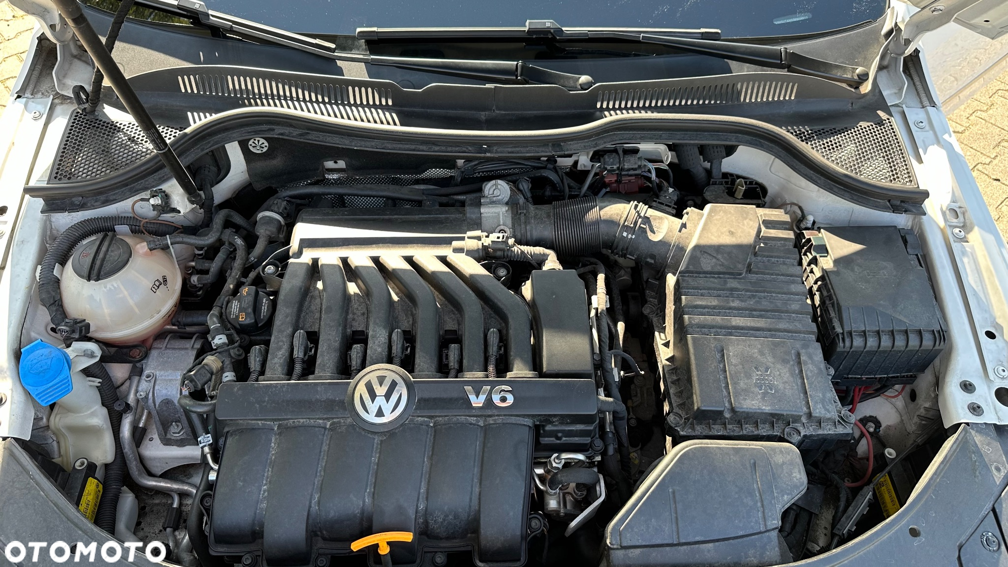 Volkswagen CC 3.6 V6 4Motion DSG - 24