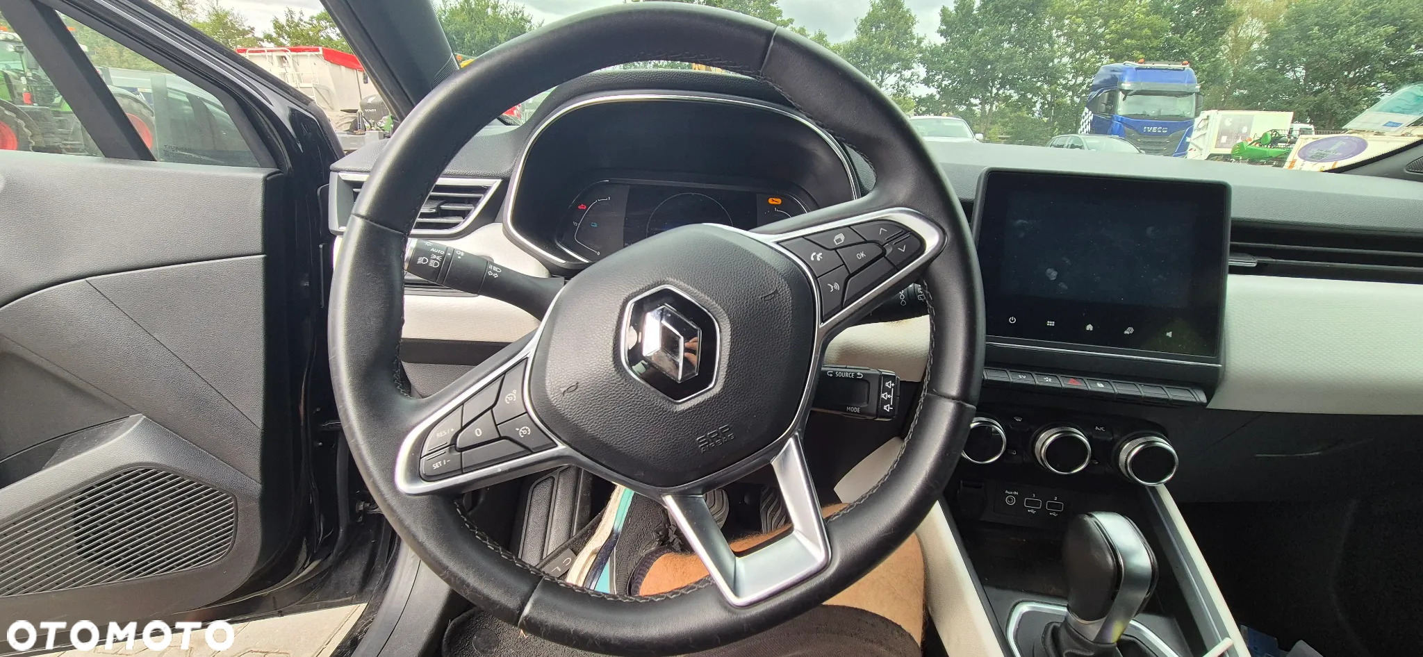 Renault Clio 1.6 E-TECH Intens - 27
