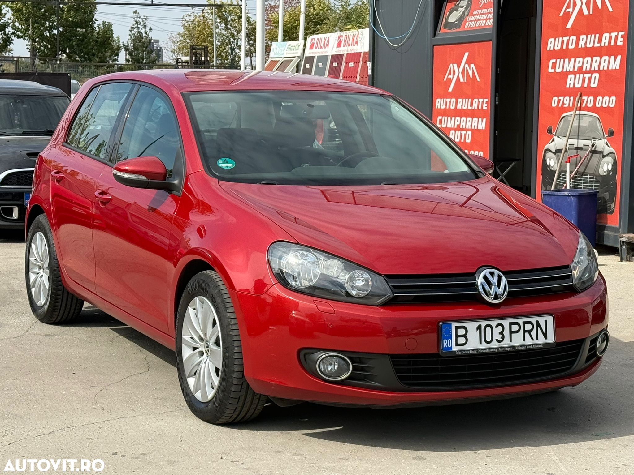 Volkswagen Golf - 2