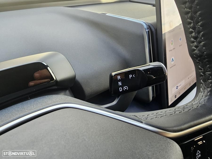 Volvo EX30 Single Motor Extended Range RWD Core - 46