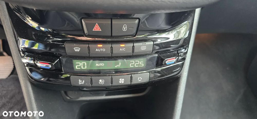 Peugeot 2008 - 17