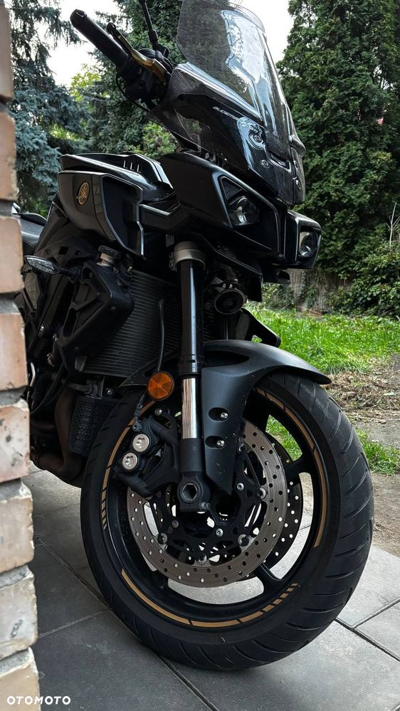 Yamaha MT - 4
