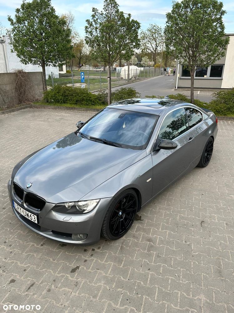 BMW Seria 3 330i xDrive - 21