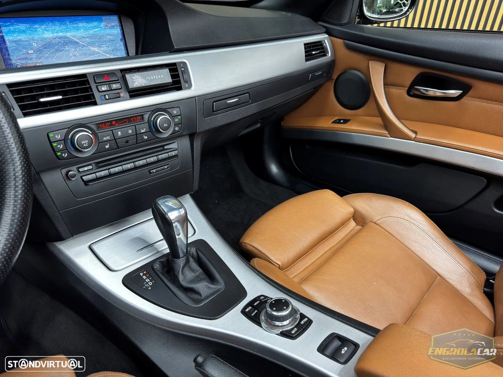 BMW 320 d Cabrio Exclusive Auto - 23