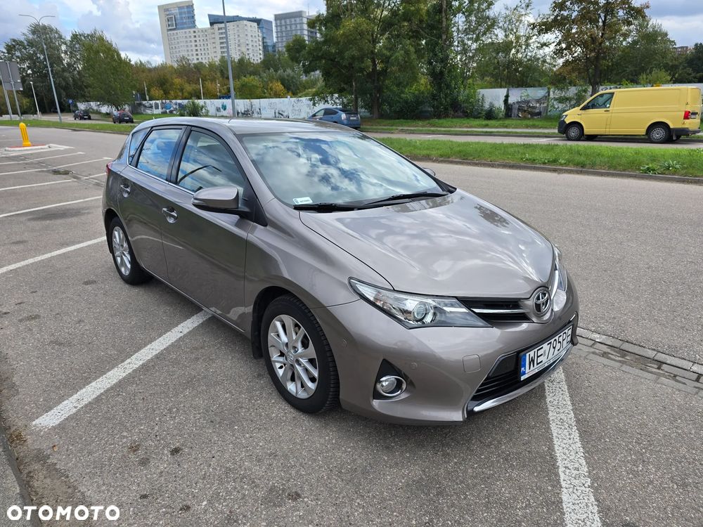 Toyota Auris 1.6 Premium MS - 7