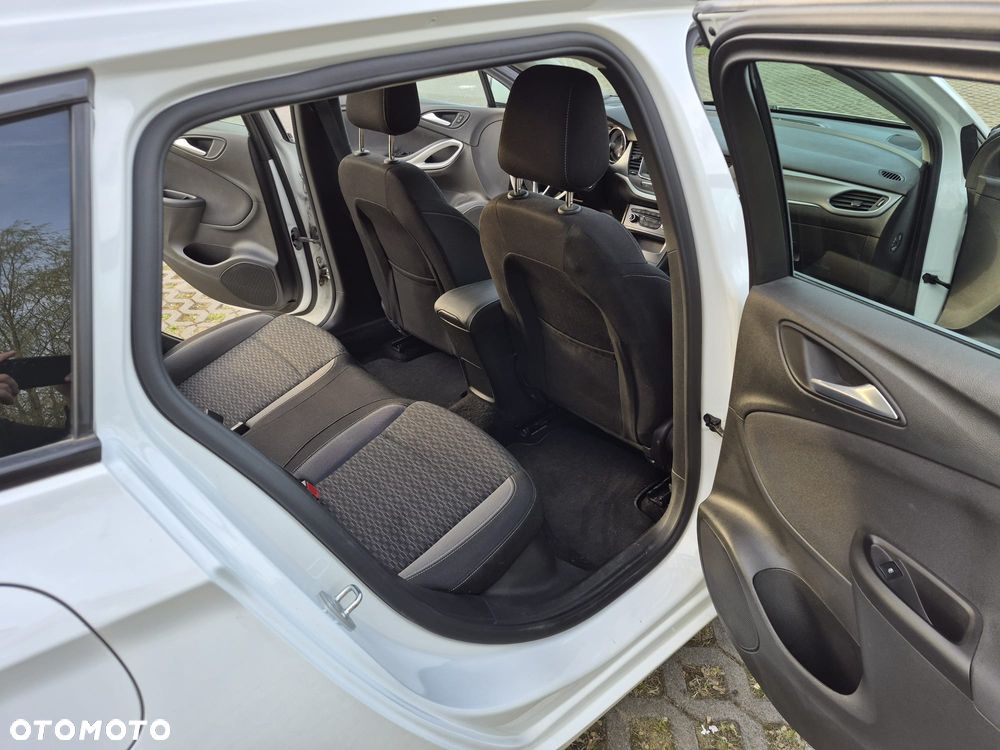 Opel Astra 1.5 D Start/Stop Business Edition - 6