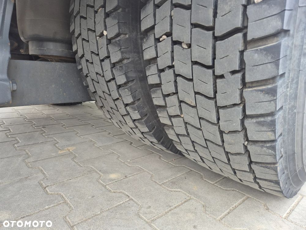 Mercedes-Benz ANTOS 1827 4X2 + Mitsubishi TDJ S50 - 17