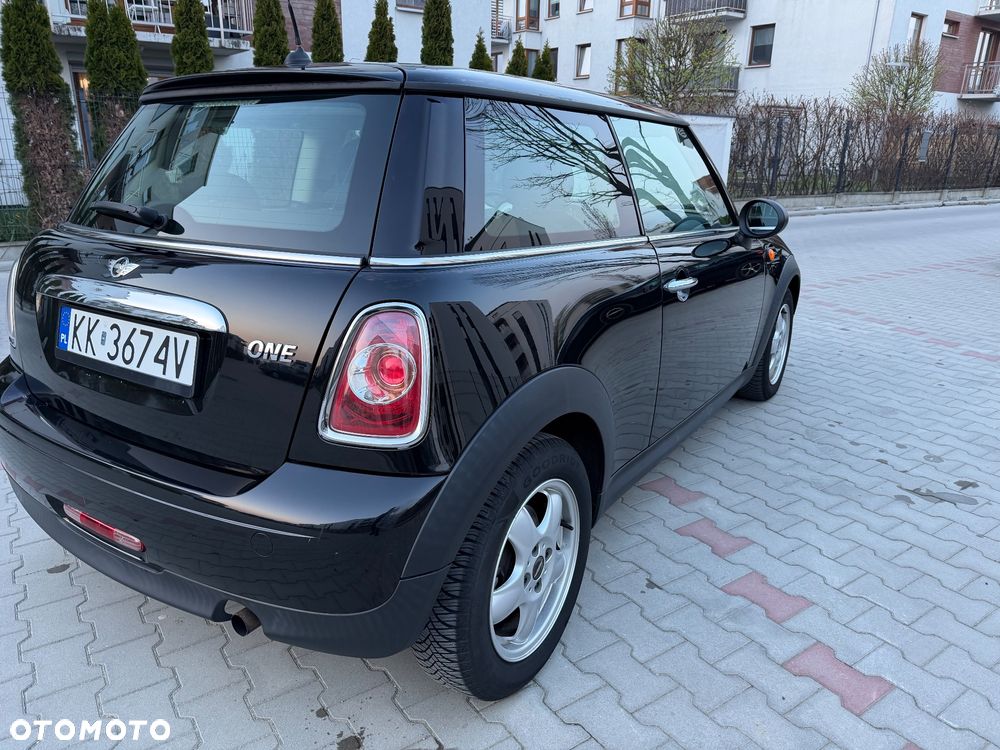 MINI ONE - 6