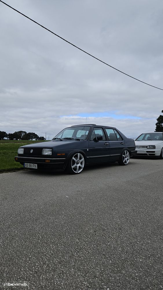 VW Jetta - 4