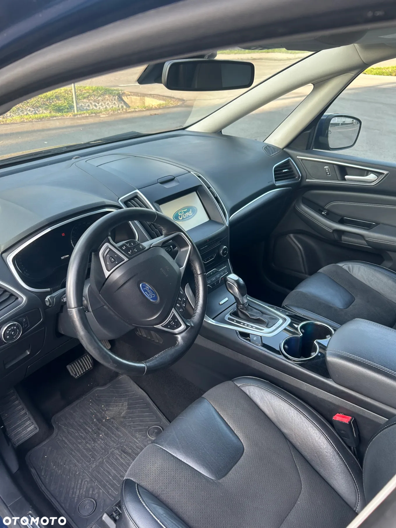 Ford Galaxy - 19
