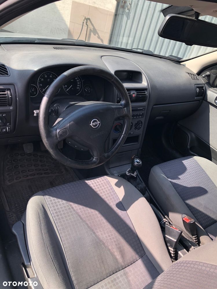 Opel Astra 1.6 GL / Club - 6