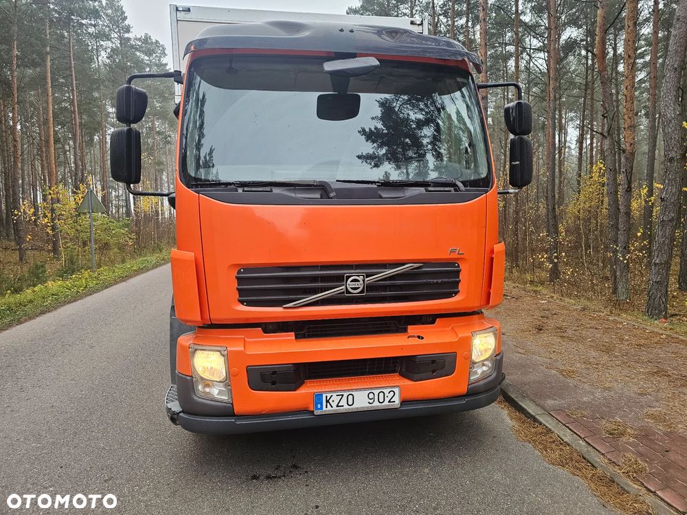 Volvo FL  4X2 - 3