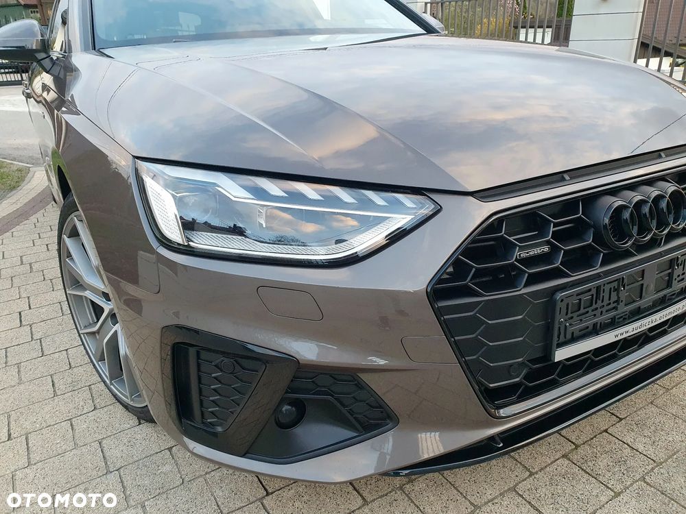 Audi A4 Avant 40 TDI quattro S tronic S line - 36