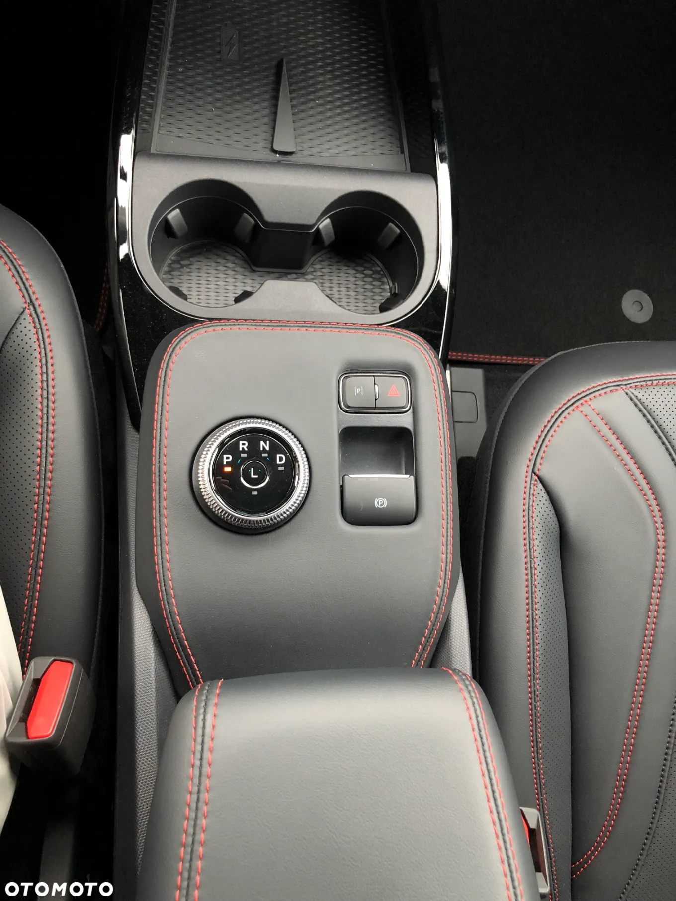 Ford Mustang Mach-E 98kWh AWD Premium - 17