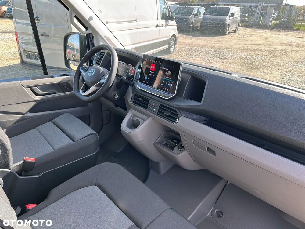 Volkswagen Crafter 35 Brygadówka/Fugron/AUTOMAT/L4H3, 2.0BiTDI 177KM, 4490mm, Wysoki dach, r.o. 4490 - 18